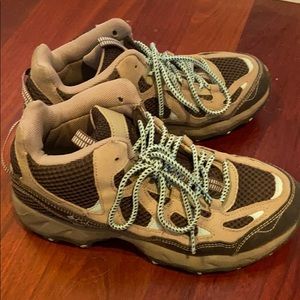 Columbia hiking boots